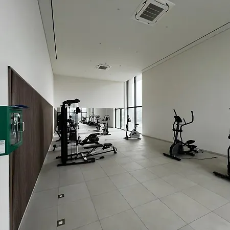 Penzion Huswell - Beautiful With Communal Pool And Gym Ostende